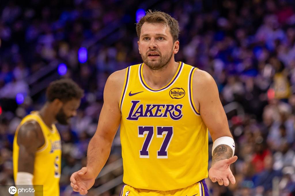 NBA�����ֵǰ10����ʿ��113.3��������һ ���˶�100�������ڶ�